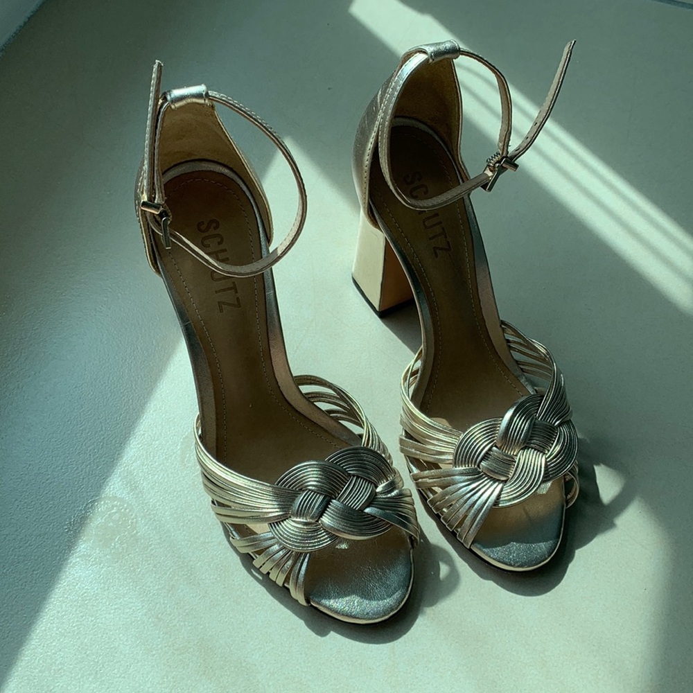 schutz sandals with block heels - gold, women's 6 (eu 36)